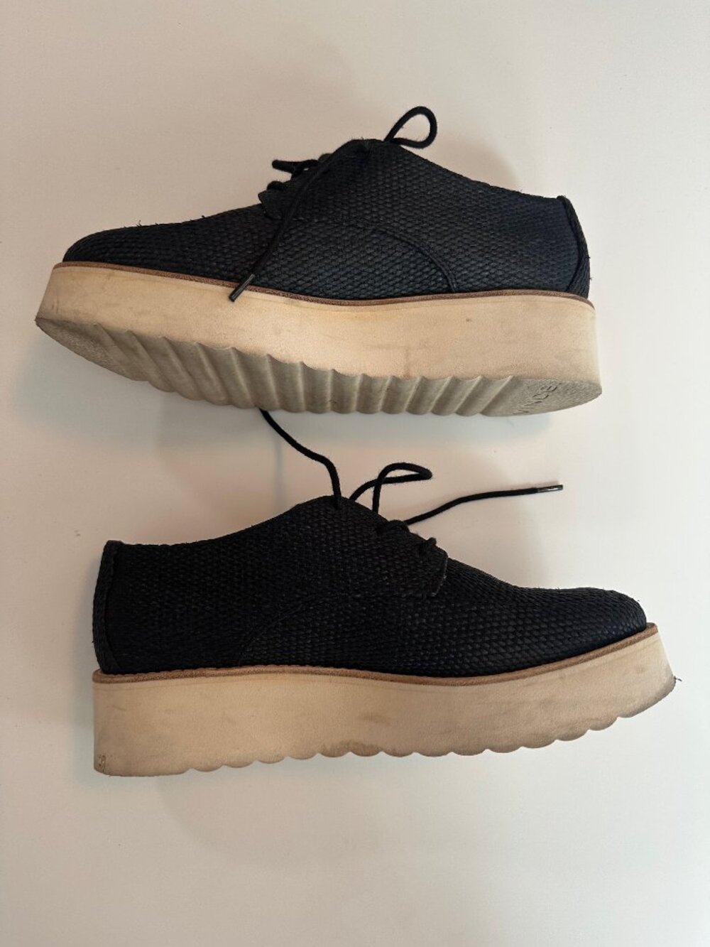 Vince Woven Platform Lace Up Shoe W7 - Picture 3 of 4